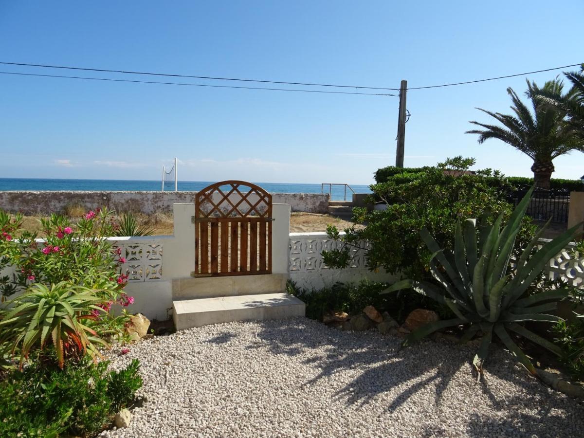 Villa At Seafront With Private Garden-655 Denia Exteriör bild